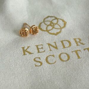 Kendra Scott Gold Textured Earrings